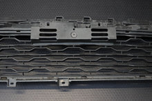 Load image into Gallery viewer, MITSUBISHI L200 FRONT BUMPER Centre Grill 2019 onwards GENUINE pn 6402A515
