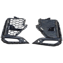 Load image into Gallery viewer, BMW X7 M Sport front bumper grill set G07 2019-2021 51118074260 51118074259
