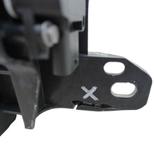 Load image into Gallery viewer, Volvo XC40 front bumper lower grill 2022-2024 5 Door SUV Genuine 32136098

